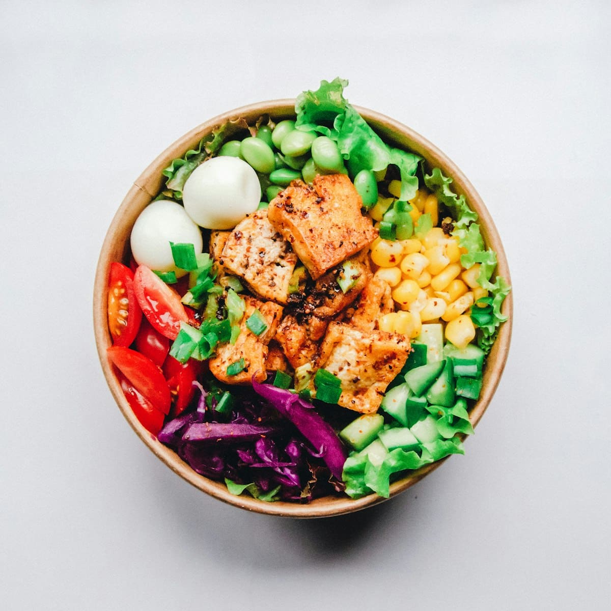 Proteína e vegetais coloridos, sem contar caloria no susto